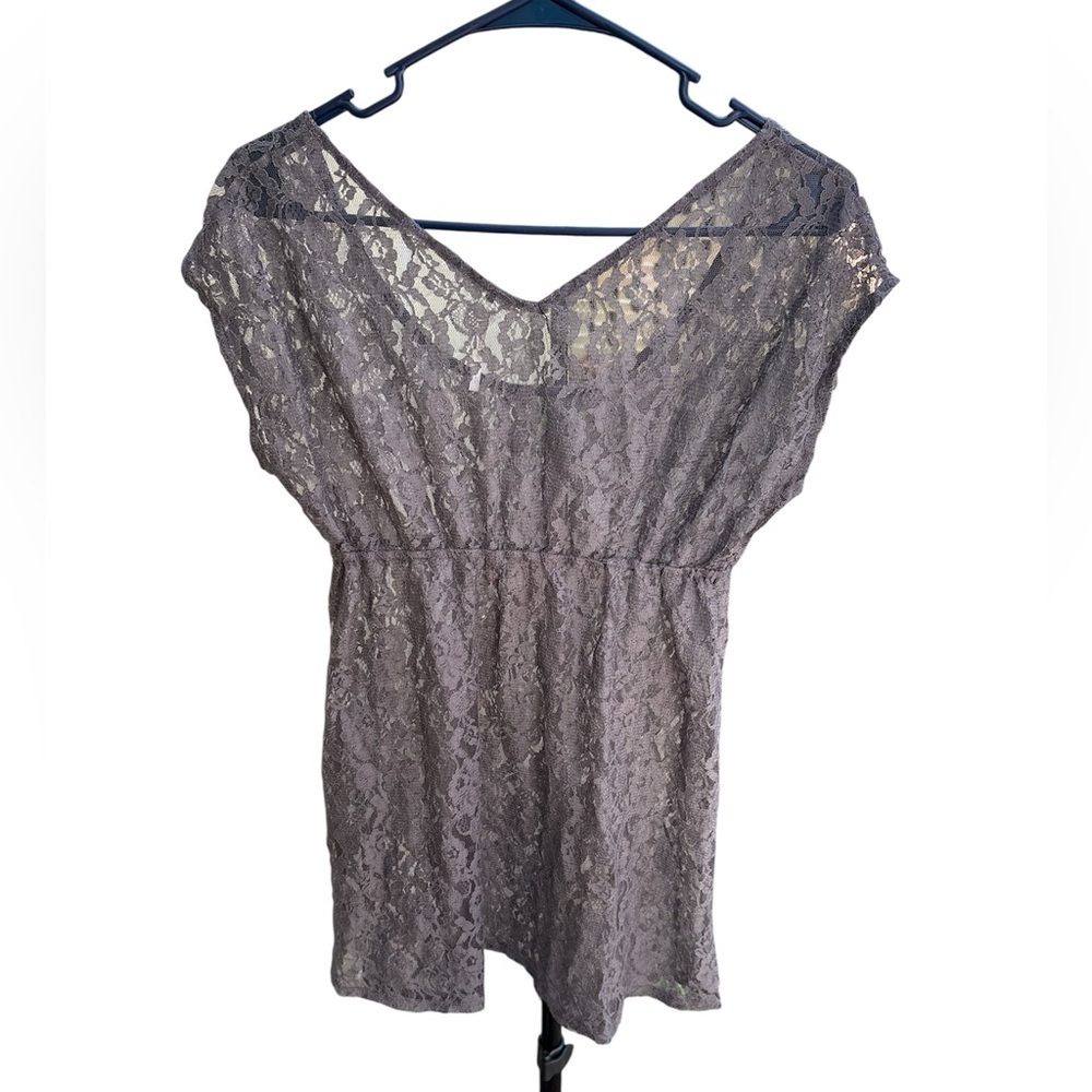 Free People CLOSET CLEANOUT Lace Top-Gray-Size S - Picture 2 of 4
